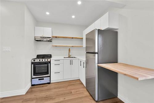 UPPER LEVEL - 68 Kinrade Avenue, Hamilton, ON - Indoor Photo Showing Kitchen