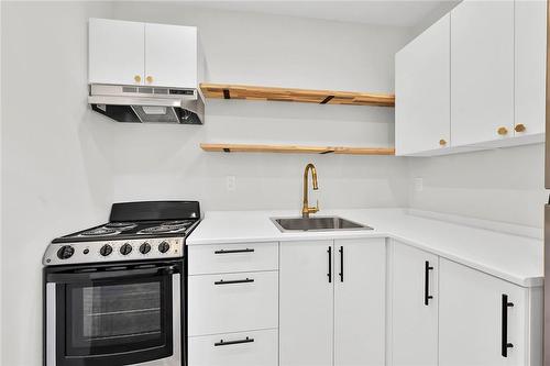 UPPER LEVEL - 68 Kinrade Avenue, Hamilton, ON - Indoor Photo Showing Kitchen