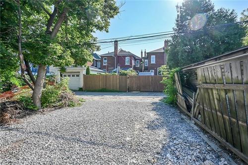 68 Kinrade Avenue, Hamilton, ON - Outdoor