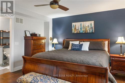 61 Southshore Crescent, Hamilton, ON - Indoor Photo Showing Bedroom