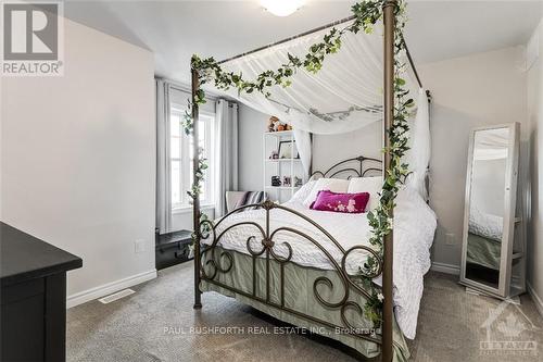 107 Rallidale Street, Ottawa, ON - Indoor Photo Showing Bedroom