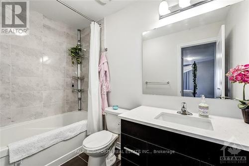 107 Rallidale Street, Ottawa, ON - Indoor Photo Showing Bathroom