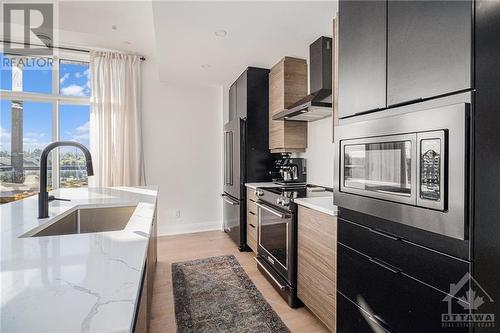 100 Cortile Private Unit#301, Ottawa, ON - Indoor Photo Showing Kitchen With Stainless Steel Kitchen With Upgraded Kitchen