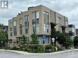 109 ARMSTRONG STREET  Ottawa, ON K1Y 2V6