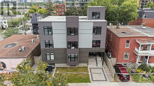 9 Spadina Avenue, Ottawa, ON - Outdoor