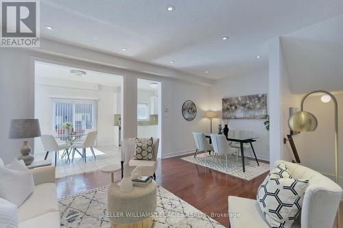 2475 Old Brompton Way, Oakville (West Oak Trails), ON - Indoor Photo Showing Living Room