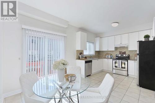 2475 Old Brompton Way, Oakville, ON - Indoor