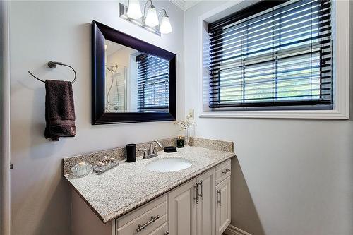 2nd Floor Bathroom - 251 Alderlea Avenue, Hamilton, ON 