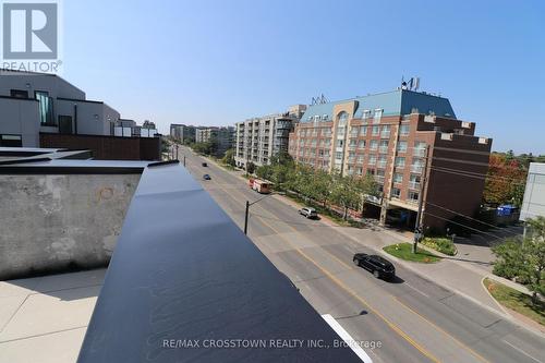 2Nd - 57-861 Sheppard Avenue W, Toronto (Bathurst Manor), ON - Outdoor