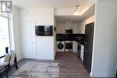 2Nd - 57-861 Sheppard Avenue W, Toronto (Bathurst Manor), ON - Indoor Photo Showing Kitchen