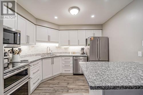 606 - 1400 The Esplanade N, Pickering, ON - Indoor Photo Showing Kitchen With Upgraded Kitchen