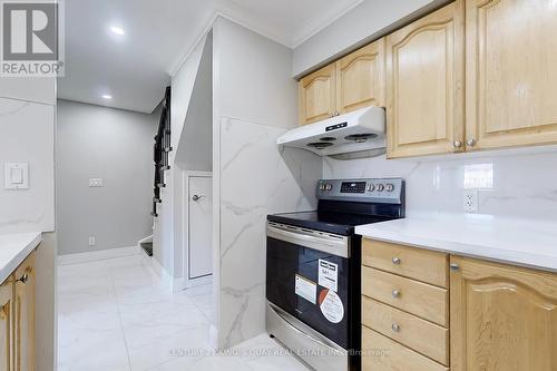 81 Sunrise Drive, Markham, ON - Indoor Photo Showing Kitchen