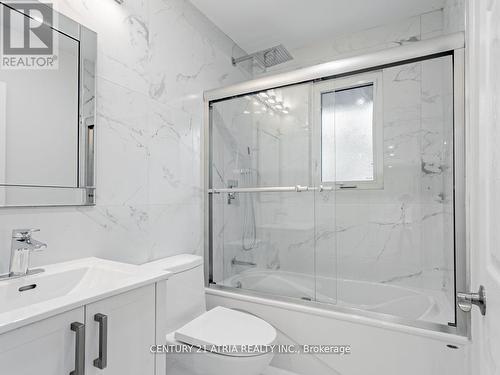 56 Millerdale Avenue, Richmond Hill, ON - Indoor Photo Showing Bathroom