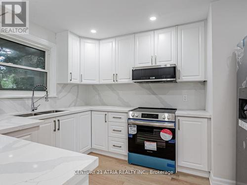 56 Millerdale Avenue, Richmond Hill, ON - Indoor Photo Showing Kitchen With Double Sink