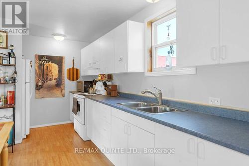 2323 County Rd 40, Quinte West, ON - Indoor Photo Showing Kitchen With Double Sink