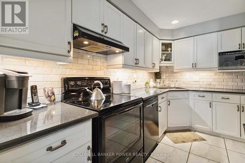 3 - 185 North Centre Road, London, ON - Indoor Photo Showing Kitchen