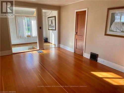 406 Jane Street, Brockton, ON - Indoor Photo Showing Other Room