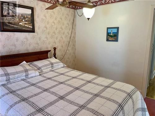 406 Jane Street, Brockton, ON - Indoor Photo Showing Bedroom