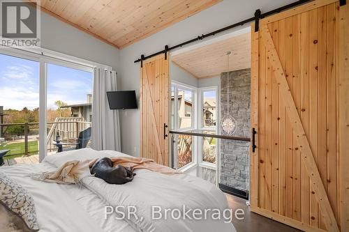 44 Carrick Trail, Gravenhurst, ON - Indoor Photo Showing Bedroom