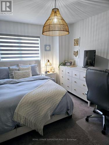 23 Eberhardt Drive, Wasaga Beach, ON - Indoor Photo Showing Bedroom