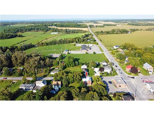 3809 Loggers Way, Kinburn, ON 