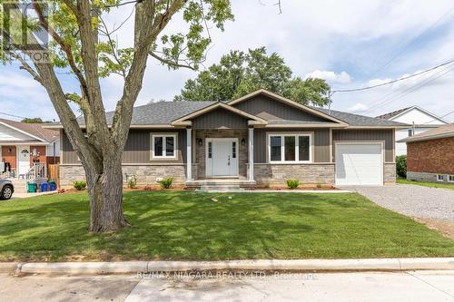 17 Glenbarr Road, St. Catharines, ON - Outdoor With Facade