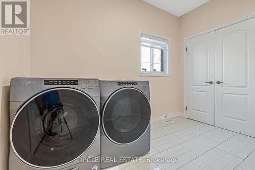 242 Middleton Avenue, London, ON - Indoor Photo Showing Laundry Room