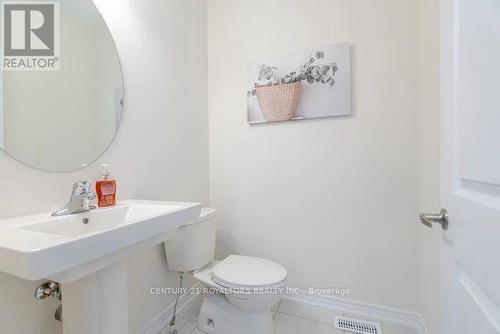 297 Broadacre Drive, Kitchener, ON - Indoor Photo Showing Bathroom