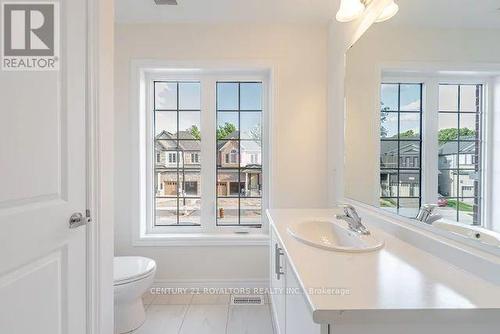 297 Broadacre Drive, Kitchener, ON - Indoor Photo Showing Bathroom