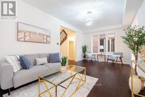 297 Broadacre Drive, Kitchener, ON - Indoor Photo Showing Living Room