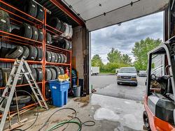 Garage - 