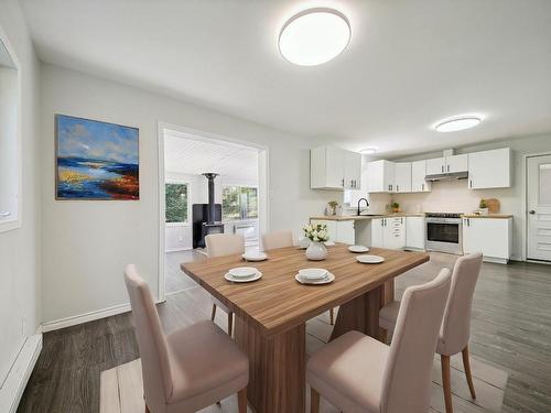 Kitchen - 449 Rue De La Céramique, Saint-Colomban, QC - Indoor Photo Showing Dining Room