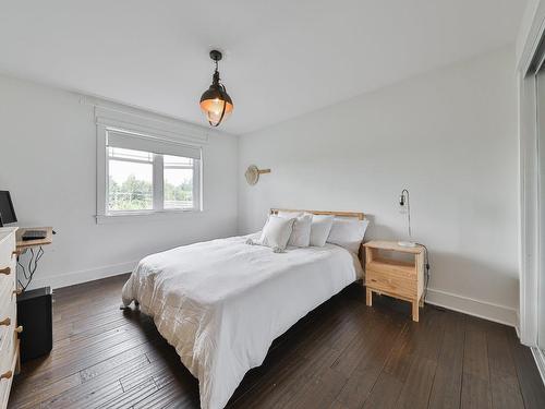 Bedroom - 42 Rue De Sorel, Blainville, QC - Indoor Photo Showing Bedroom