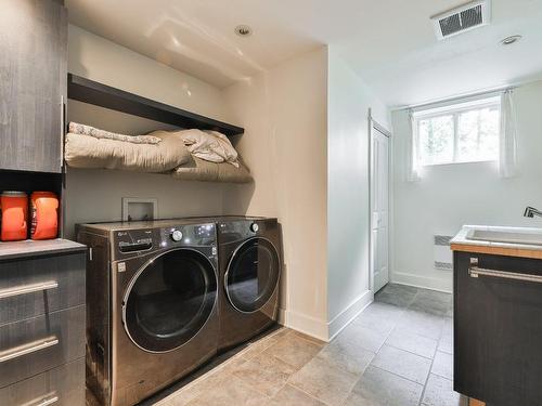 Laundry room - 42 Rue De Sorel, Blainville, QC - Indoor Photo Showing Laundry Room