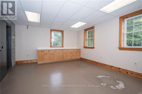 21129 Concession 9 Road, South Glengarry (724 - South Glengarry (Lancaster) Twp), ON - Indoor Photo Showing Other Room