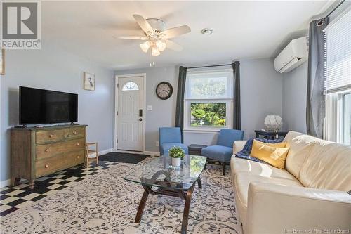 8536 Main Street, Alma, NB - Indoor Photo Showing Living Room