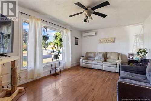 10 Kingsway, Moncton, NB - Indoor Photo Showing Living Room