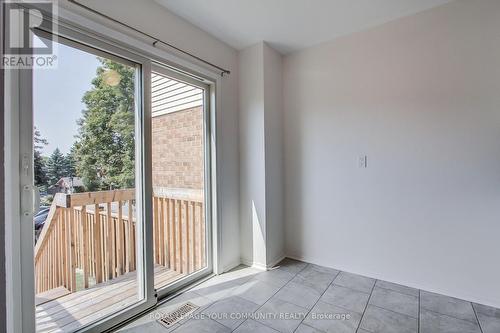 532 Tara Hill Circle, Aurora (Aurora Village), ON - Indoor Photo Showing Other Room