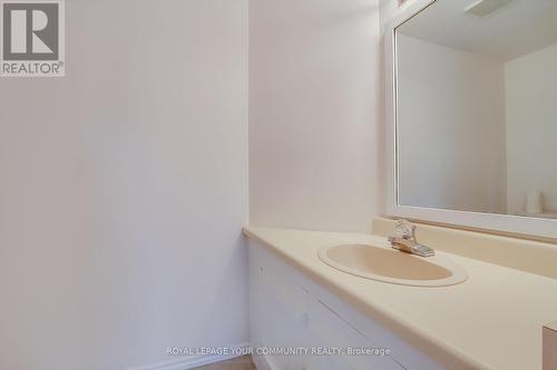 532 Tara Hill Circle, Aurora (Aurora Village), ON - Indoor Photo Showing Bathroom