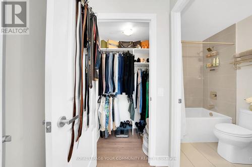 1409 - 9075 Jane Street, Vaughan, ON - Indoor Photo Showing Bathroom