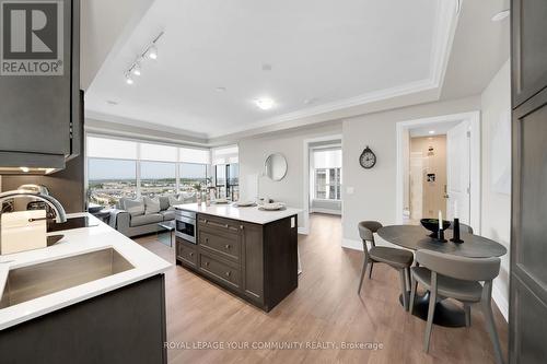 1409 - 9075 Jane Street, Vaughan, ON - Indoor