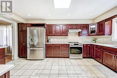 2492 Erin Centre Boulevard, Mississauga, ON - Indoor Photo Showing Kitchen With Stainless Steel Kitchen