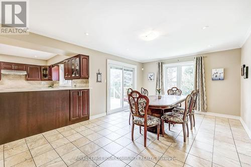 2492 Erin Centre Boulevard, Mississauga, ON - Indoor Photo Showing Dining Room