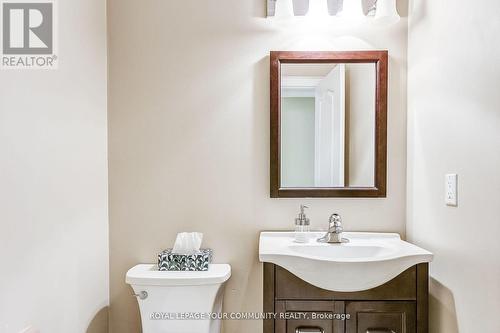 2492 Erin Centre Boulevard, Mississauga, ON - Indoor Photo Showing Bathroom