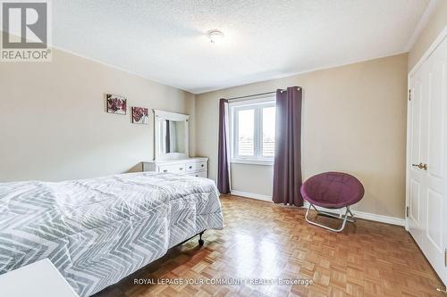 2492 Erin Centre Boulevard, Mississauga, ON - Indoor Photo Showing Bedroom