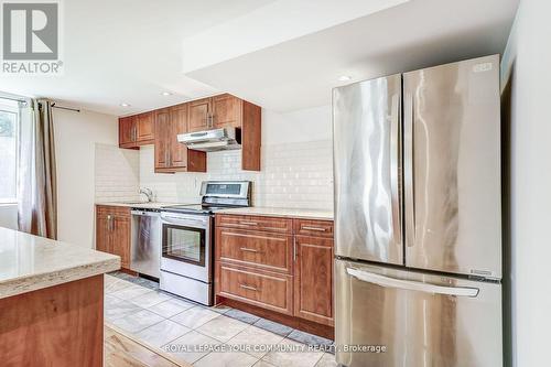 2492 Erin Centre Boulevard, Mississauga, ON - Indoor Photo Showing Kitchen With Stainless Steel Kitchen