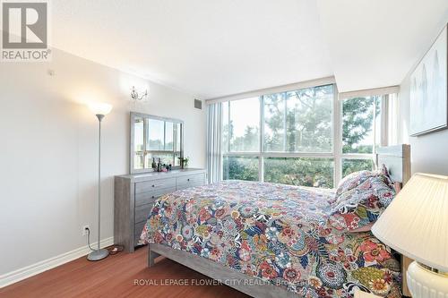 304 - 25 Trailwood Drive, Mississauga (Hurontario), ON - Indoor Photo Showing Bedroom