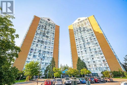 304 - 25 Trailwood Drive, Mississauga (Hurontario), ON - Outdoor With Facade