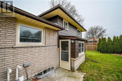 6921 Freeman Street, Niagara Falls, ON - Outdoor