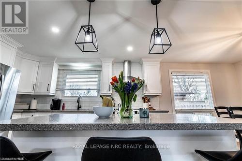 6921 Freeman Street, Niagara Falls, ON - Indoor Photo Showing Kitchen